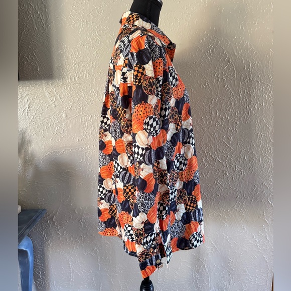 🧡Festive Autumn Pumpkin Print Button-Down Shirt🧡 ~Medium NWOT - Picture 6 of 10